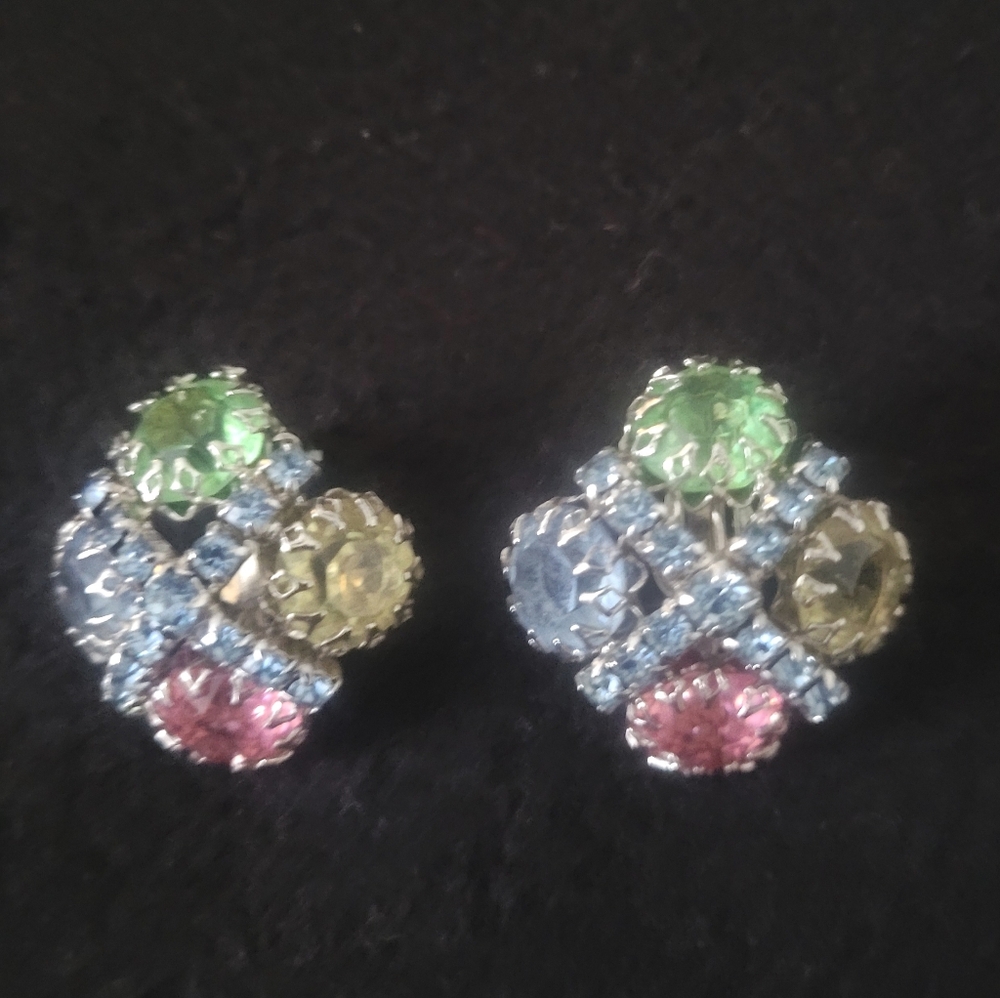Vtg Multicolor Rhinestones Silver Tone Clip On Earrings By Gale